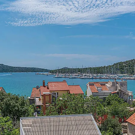 Stunning Apartment In Rogoznica * Rogoznica (Sibenik-Knin)